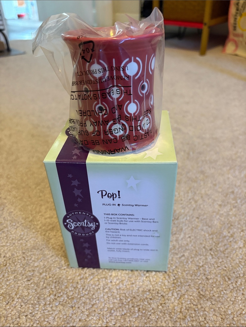 Brand new Scentsy Pop! Plug-In Warmer in Red with White Geometric Circles